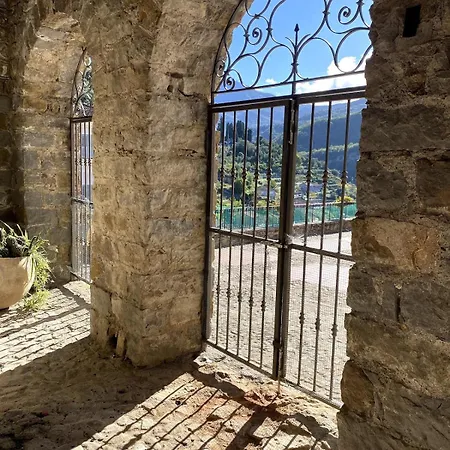 Lägenhet House In The Rock Apricale